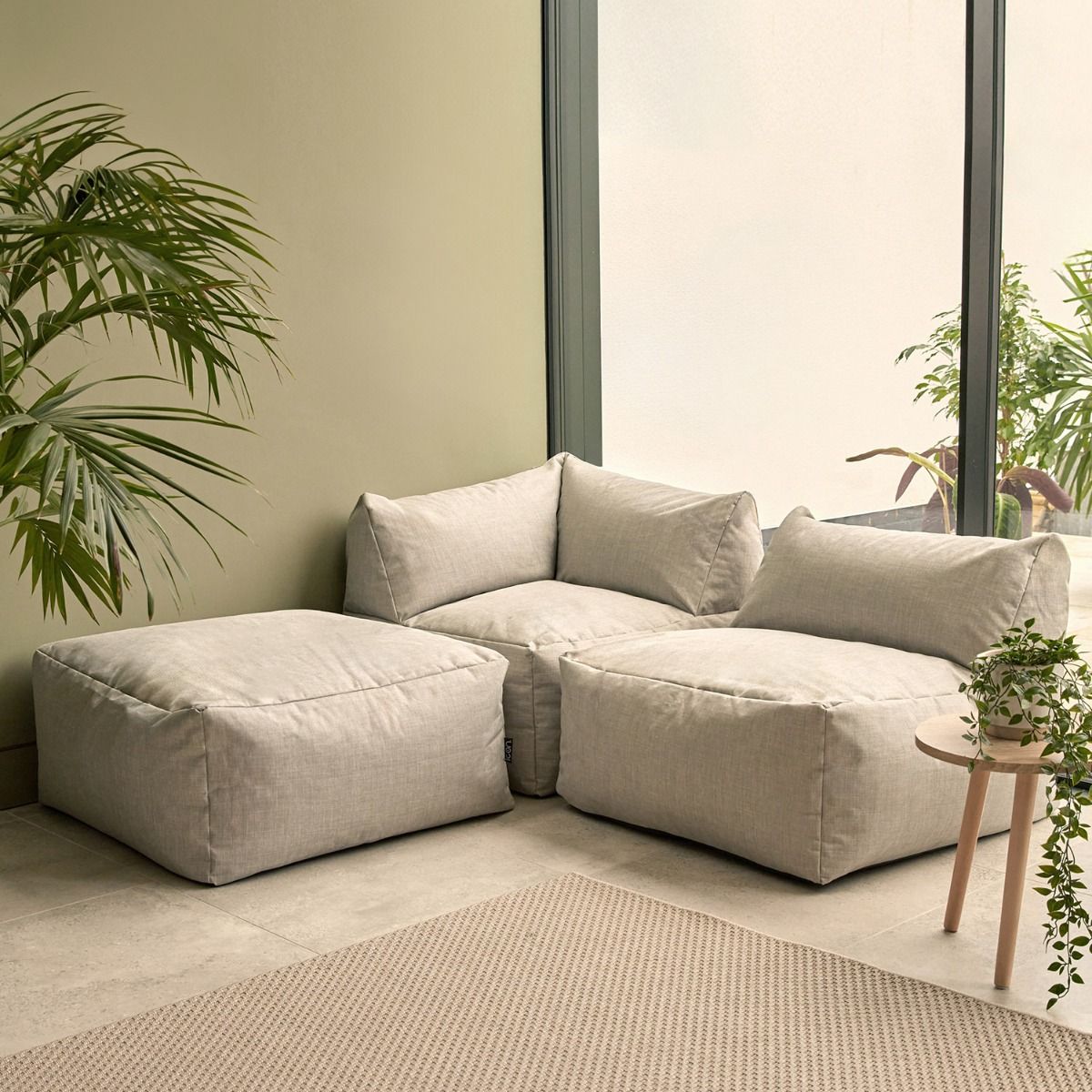 icon® Tetra Outdoor Floor Sofa Set