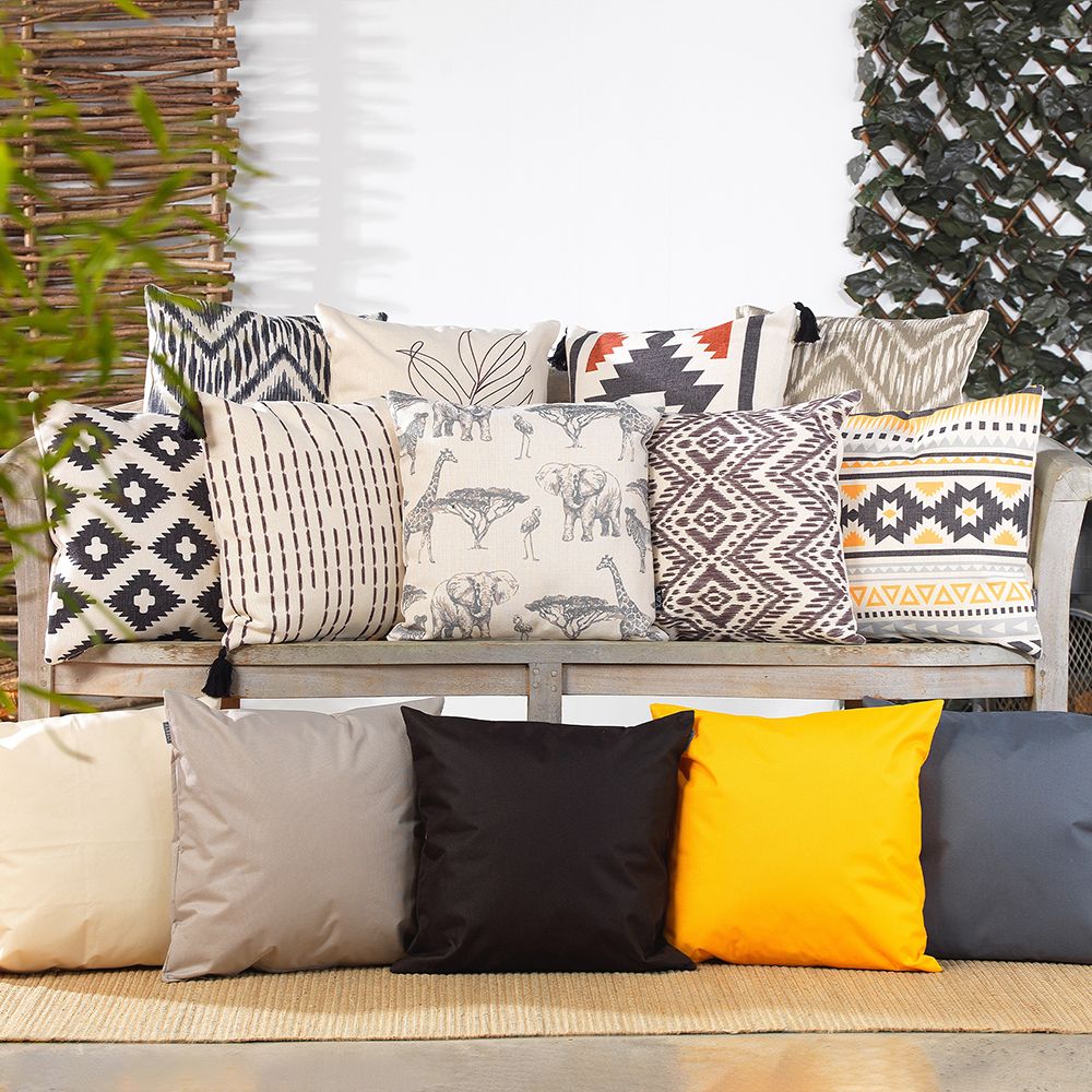 icon® Geometric Print Indoor-Outdoor Cushion, Multicolour