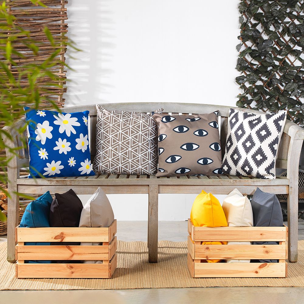 Veeva® Double-Sided Daisy Print Outdoor Cushion