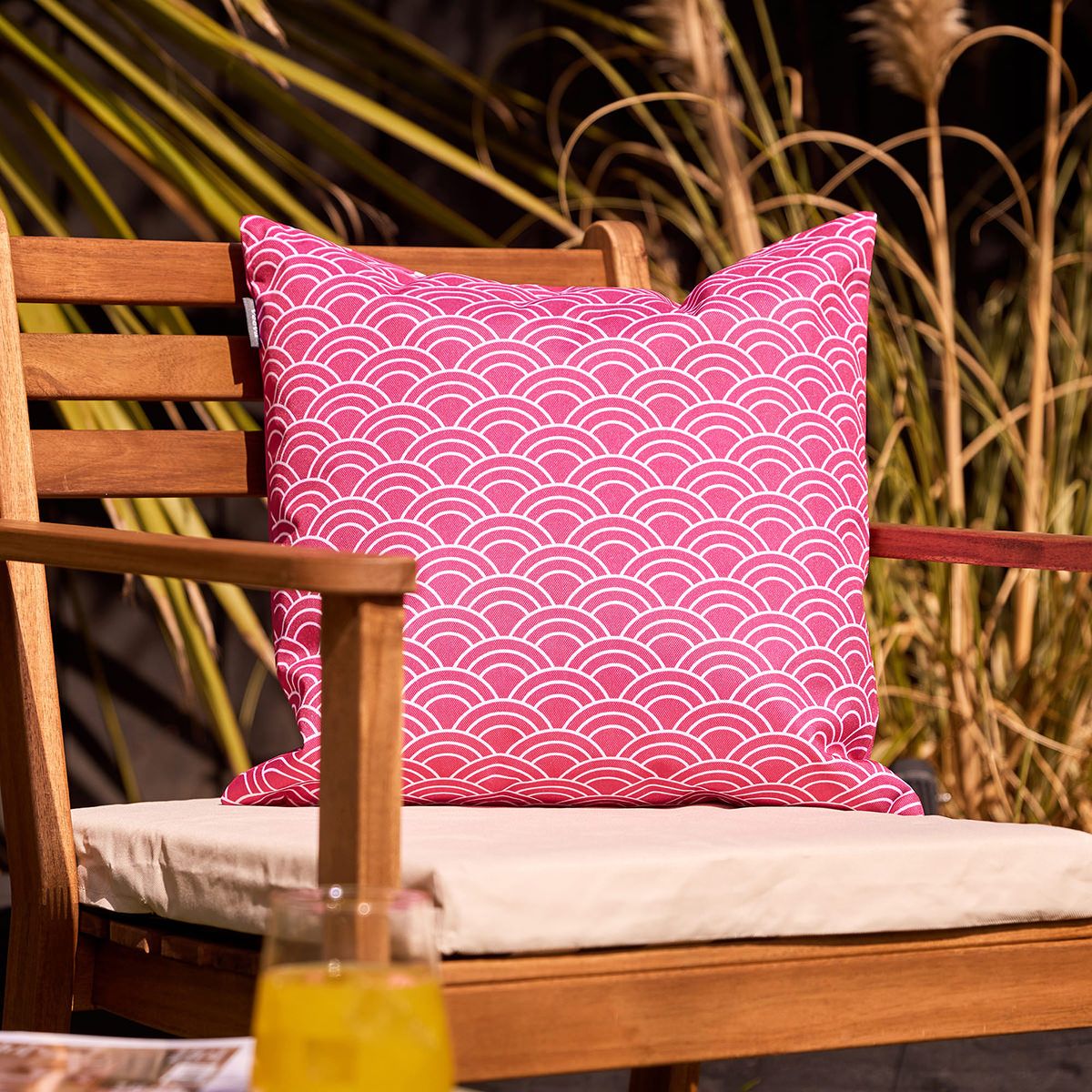 icon® Deck Stripe Indoor-Outdoor Cushion, Pink
