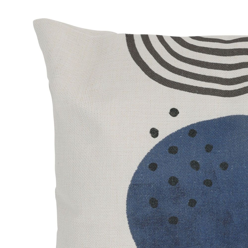 icon® Circle Print Cushion