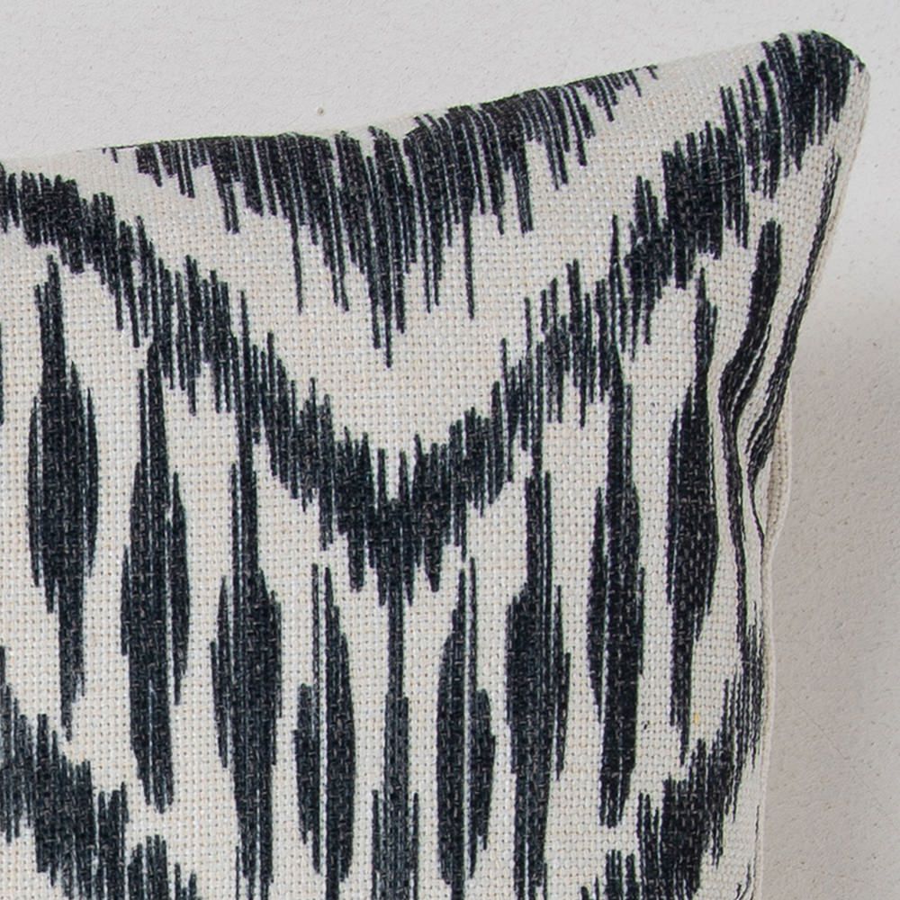 icon® Kyoto Sketch Geometric Print Outdoor Cushion