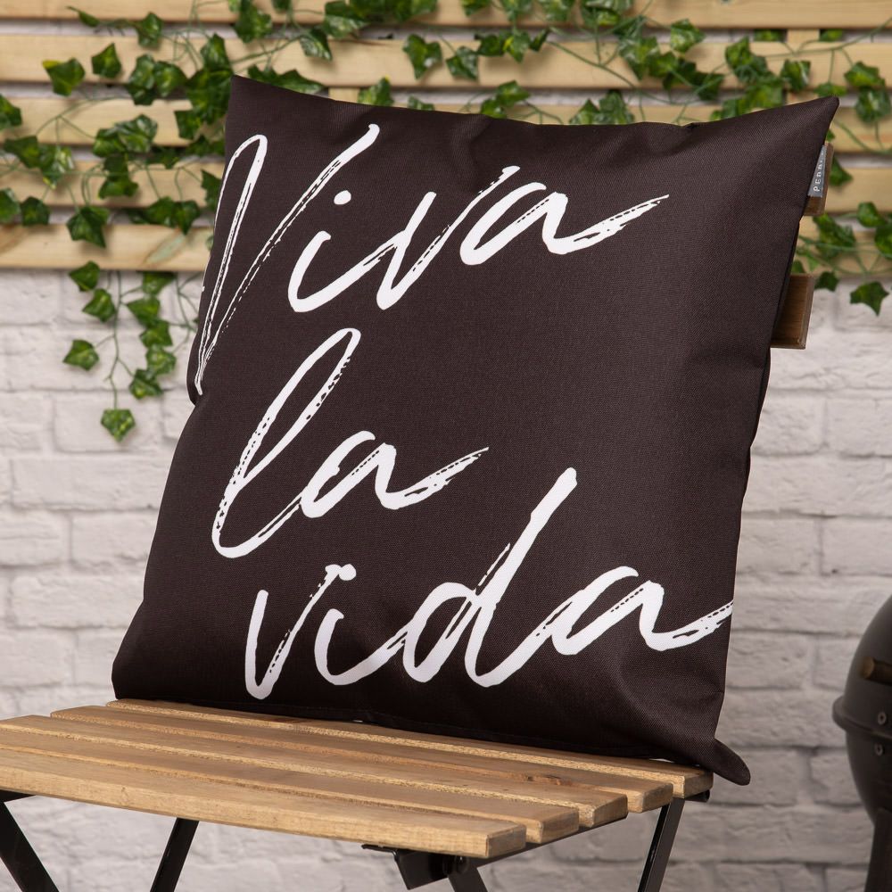 Viva la vida Outdoor Cushion lifestyle