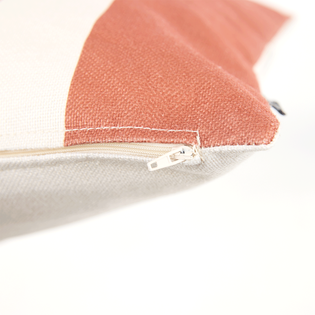 icon® Stripe Indoor-Outdoor Cushion
